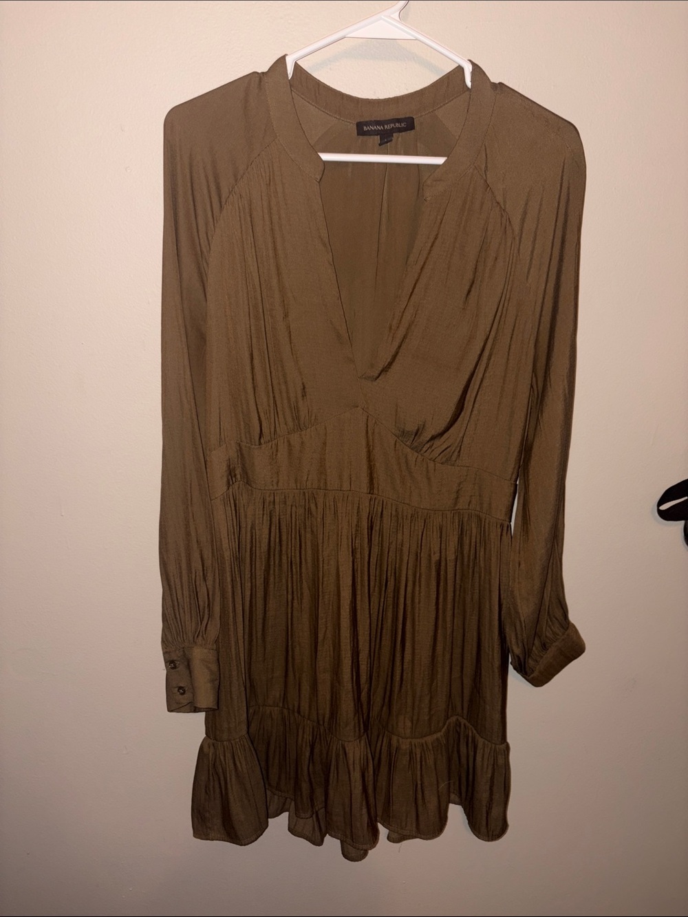 Banana Republic Olive Green/Brown Long Sleeve V-Neck Tiered Dress